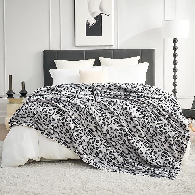 Cozy Bliss Leopard Print Fuzzy Throw Blanket for Couch & Bed, Thick Soft Warm Fleece Blankets for Room Decor, for Girls Kids Women Men, Snow Leopard, Grey 40"*50"