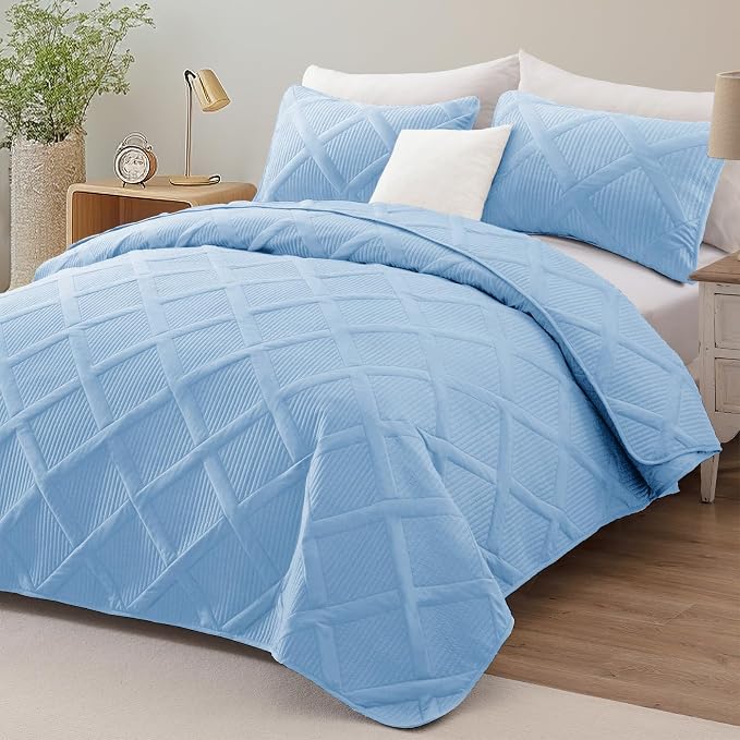 Exclusivo Mezcla Twin Size Quilt Set, Sky Blue | Soft Bedspreads with 1 Pillow Sham, Modern Striped Pattern, Lightweight Bedding Set Coverlets for All Seasons, 68x88 Inch