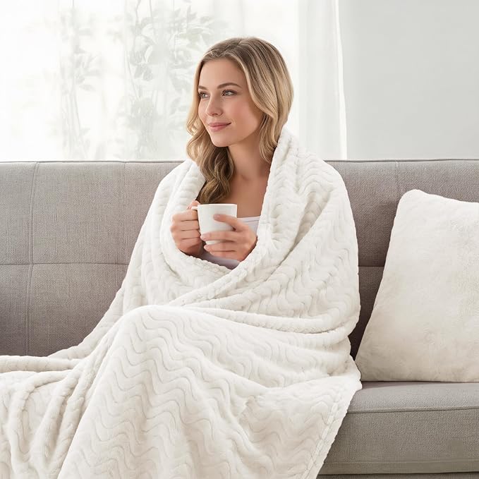 Exclusivo Mezcla Soft Fleece Blanket King Size for Bed, Sofa, Ivory | 90"x104" Breathable Lightweight Flannel Blanket for Summer, Plush Cozy Jacquard Wave for Home Decor