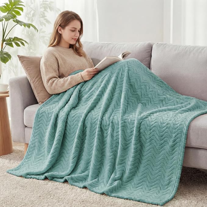 Exclusivo Mezcla Soft Fleece Blanket Twin Size for Bed, Sofa, Celadon | 90"x66" Breathable Lightweight Flannel Blanket for Summer, Plush Cozy Jacquard Wave for Home Decor