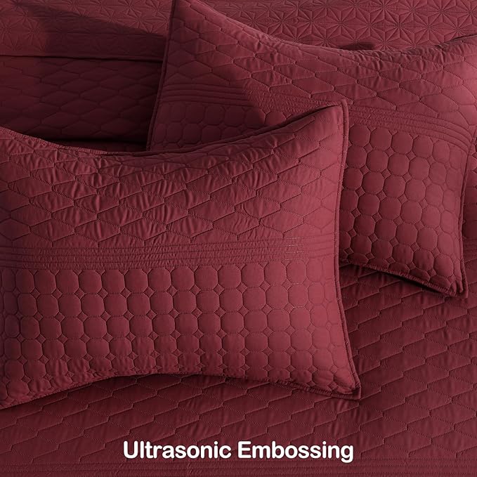 HORIMOTE HOME Burgundy Red Twin Size Quilt Set - Soft Microfiber Bedspread with 1 Sham, Lightweight & All-Season Geometric Coverlet for Cozy Bedding