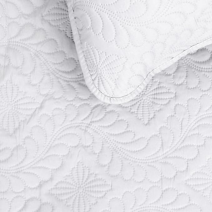 Easy-Going Reversible Quilt Set King, Bedspread with 2 Shams | Olive leaf-White/White, Lightweight Bed Comforter, 1 Quilt + 2 Pillow Shams, All-Season Coverlets for Bedroom