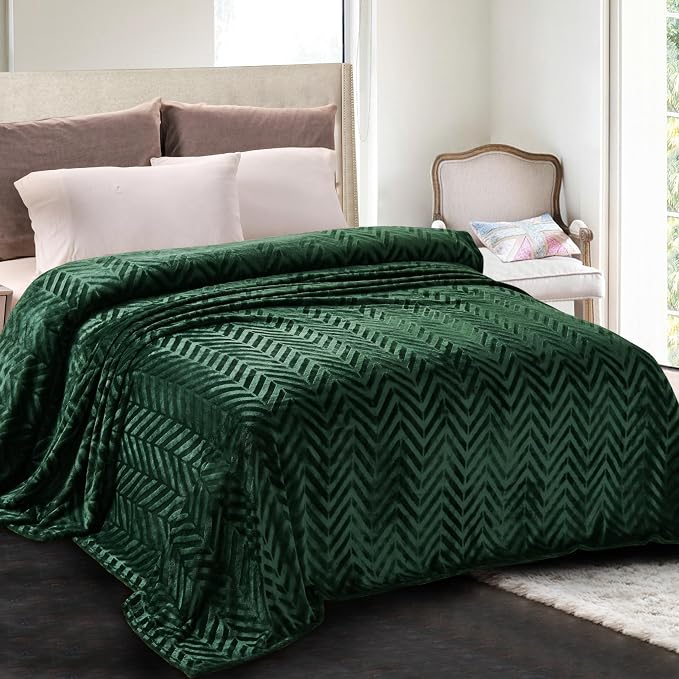 Whale Flotilla Flannel Fleece Bed Blanket King Size, Emerald Green | Lightweight Breathable Soft Bedspread, Plush Fluffy Coverlet Chevron Design Decorative Blanket for All Season, 90x104 Inch