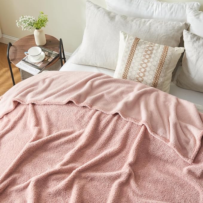 NEWCOSPLAY Knitted Throw Blanket for Couch Sofa Bed, Pink, 50"x60" | Super Soft Plush, Fuzzy Fluffy Microfiber, Lightweight Cozy Blanket for Room Decor, All Season Use
