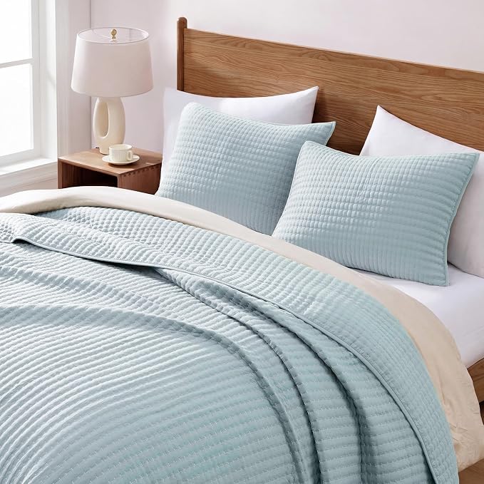 WRENSONGE Twin Quilt-Lightweight Bedspreads Sky Blue Twin Quilt Bedding Set | Soft Coverlet with Pillow Sham for All Seasons, Suitable for Bed & Couch, 2 Pieces, 66"x92"