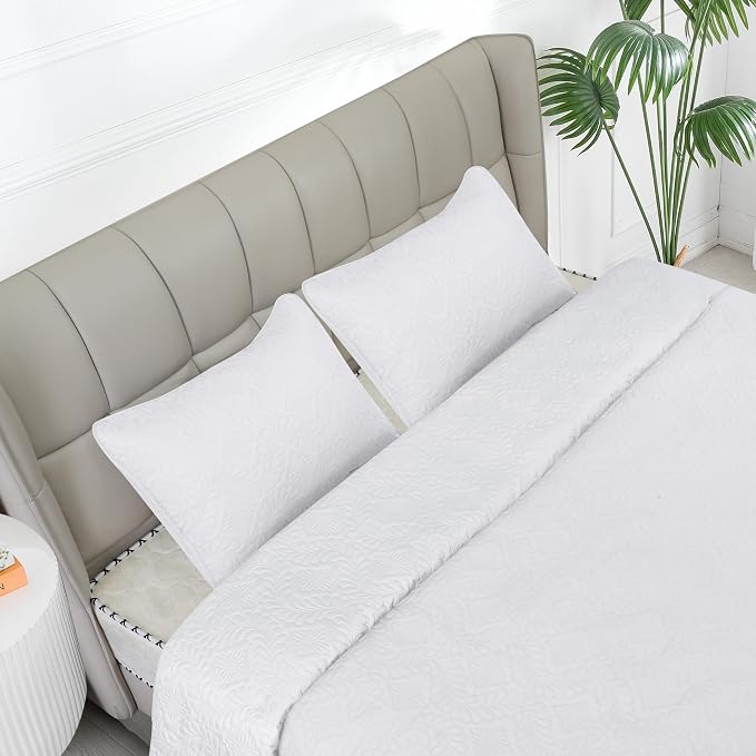 Easy-Going Reversible Quilt Set Full/Queen, Bedspread with 2 Shams | Olive leaf-White/White, Lightweight Bed Comforter, 1 Quilt + 2 Pillow Shams, All-Season Coverlets for Bedroom