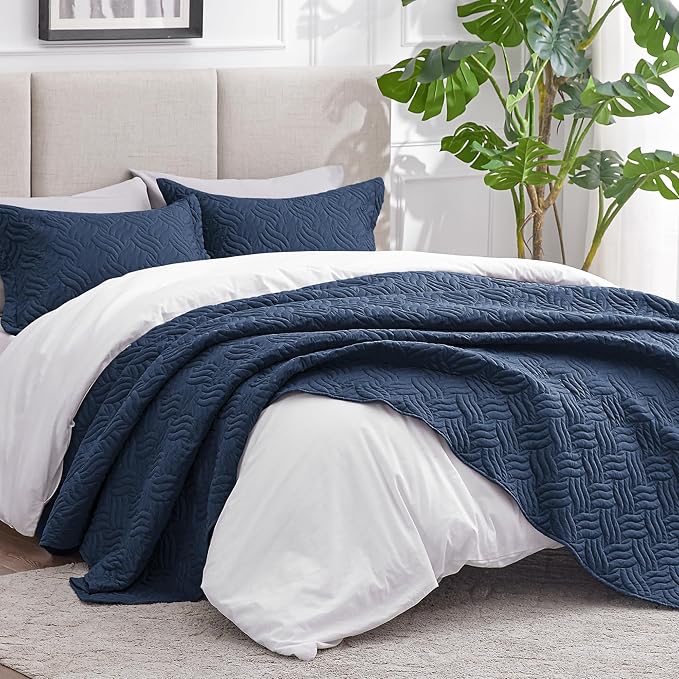 Love's cabin Twin Quilt Set Navy Blue Bedspreads - Soft Bed Summer Lightweight Bedspread Comforter - Modern Style Wave Pattern Coverlet for All Season - 2 Pieces (1 Quilt, 1 Pillow Sham)