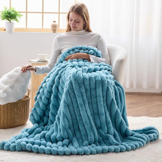 NEWCOSPLAY Faux Fur Ribbed Twin Blanket for Couch, Blue, 60"x80" | Plush Soft Thick Warm Blanket for Couch Sofa Bed 850GSM, Fluffy Cozy Luxury Decorative Throw, Gift for Women Men