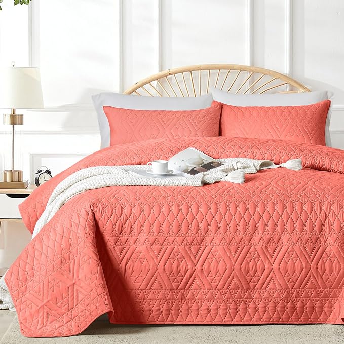 akkialla Full/Queen Size Quilt Bedding Set,Coral Lightweight Microfiber Soft Bedspread,Modern Style Geoetric Pattern Coverlet Set for All Seasons,3 Piece(1 Quilt,2 Pillow Shams)