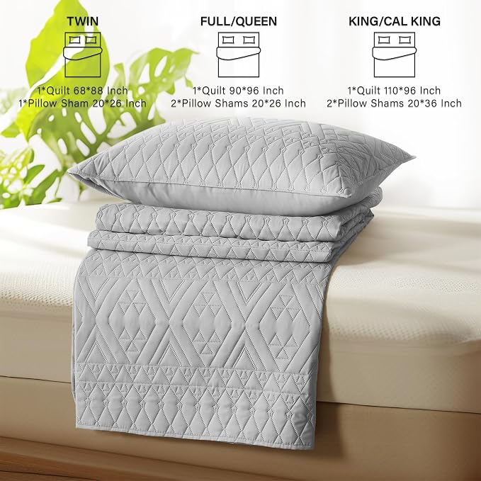 akkialla King/Cal King Size Quilt Bedding Set,Light Grey Lightweight Microfiber Soft Bedspread,Modern Style Geometric Pattern Coverlet Set for All Seasons,3 Piece(1 Quilt,2 Pillow Shams)