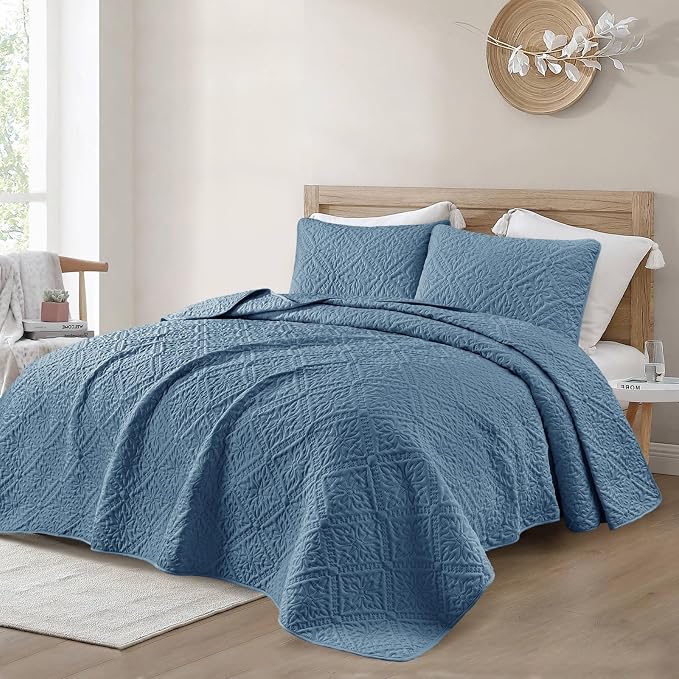 Exclusivo Mezcla California King Quilt Set, Grayish Blue | Lightweight Soft Bedspreads Coverlets, All Season Bedding with 2 Pillow Shams, Modern Style for Bedroom Guest Room