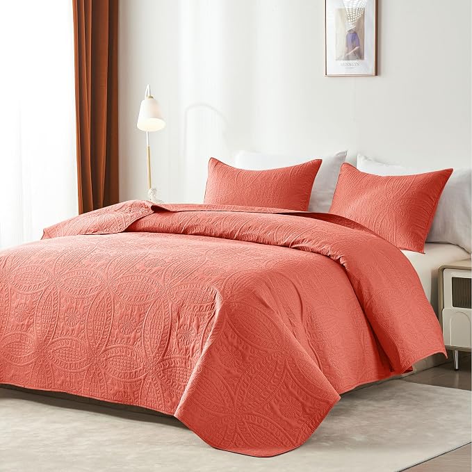 akkialla 118"x106" Coral California King Quilt Set, Oversized Floor-Length Bedspread, Modern Coin Pattern Microfiber Coverlet, 3-Piece All Season Bedding with 2 Pillow Shams