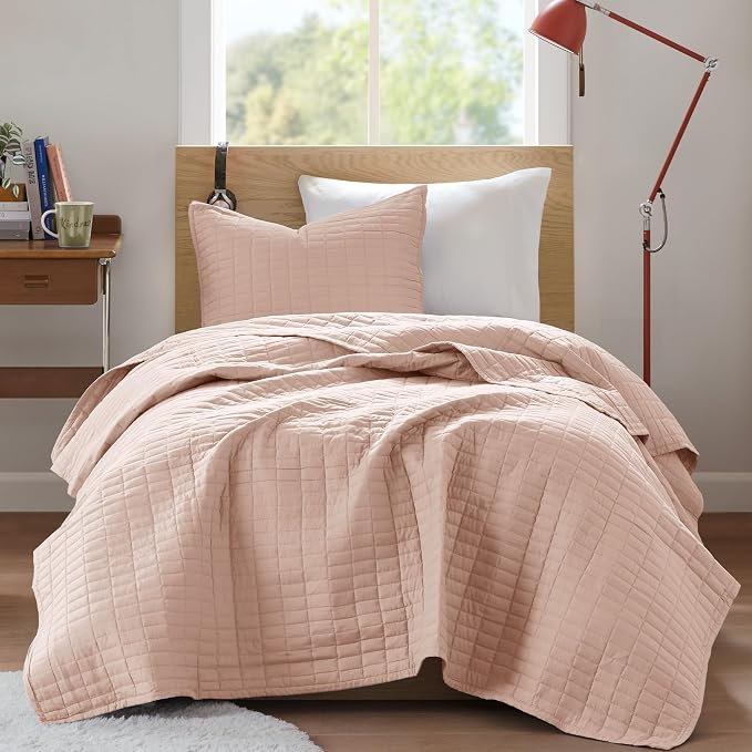 Comfort Spaces Kienna Twin Quilt Bedding Set 2 Piece, 66"x 90" Blush | Soft Cozy Lightweight Summer Twin XL Coverlet for College Dorm, Quilted Extra Layer, Modern Casual Bedroom Decor, OEKO-TEX