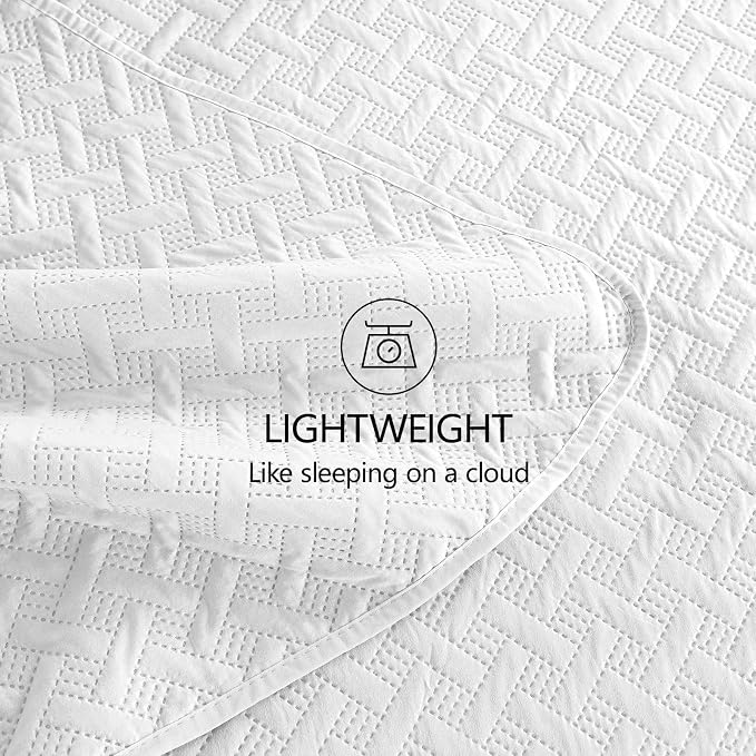 FLYMME Queen Quilt Bedding Set White Lightweight Bedspreads Full Size,Modern Style Geometric Weave Stripe Pattern,Soft Microfiber Bed Coverlet for All Season (1 Quilt, 2 Shams)