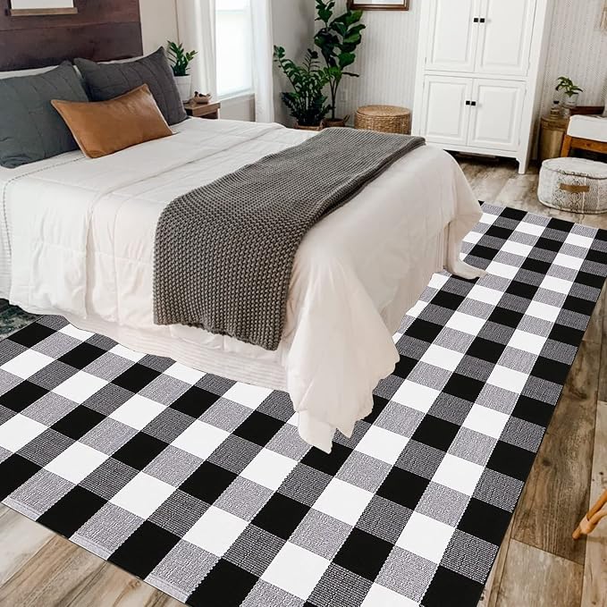 Bottalive Buffalo Plaid Outdoor Rugs, 5'x7' Black and White Checkered Area Rug, Washable Cotton Woven Indoor/Outdoor Rug for Farmhouse/Patio/Front Porch/Living Room/Laundry Room/Bedroom Décor