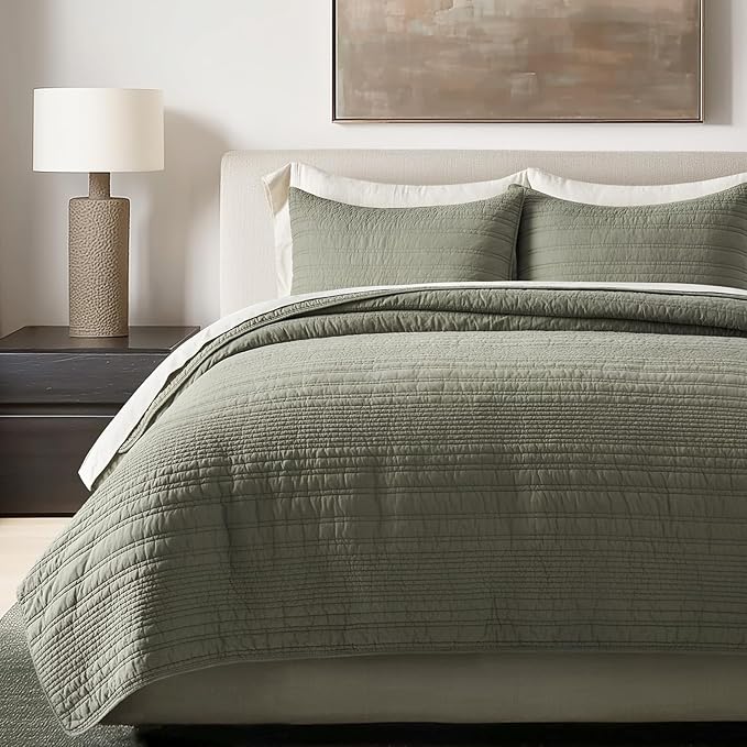 EVERGRACEHOME 100% Cotton Modern Lines Quilt Set King Size, Olive Green | Pre-Washed Soft Cotton, Striped Coverlet Bedspread, 3 Piece Lightweight Bedding Set for All Season, with 2 Pillow Shams
