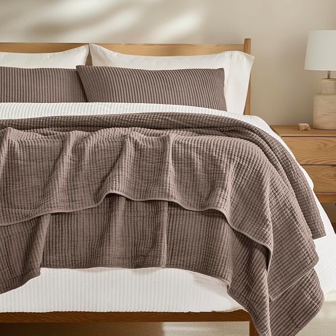 EVERGRACEHOME Cotton Ribbed Matelassé Coverlet Set, King Size, Mocha Brown | Soft Lightweight Bedspread, 3 Pieces, Breathable Cozy Oversized Quilted Bedding Set for All Seasons, with 2 Pillow Shams