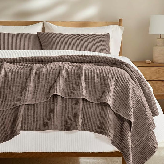 EVERGRACEHOME Cotton Ribbed Matelassé Coverlet Set, King Size, Mocha Brown | Soft Lightweight Bedspread, 3 Pieces, Breathable Cozy Oversized Quilted Bedding Set for All Seasons, with 2 Pillow Shams