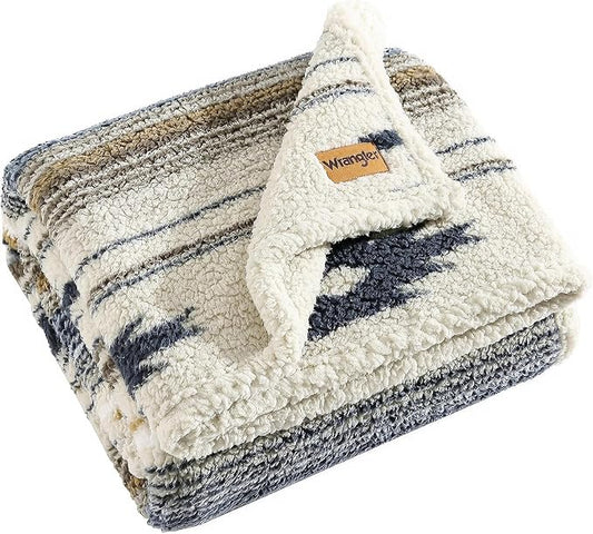 Wrangler - Throw Blanket with Sherpa Reverse, Super Soft Plush Bedding, Oeko-Tex Certified, Dorm Room Essentials, 50x60, Coyote Sands Brown