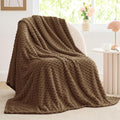BEDELITE Brown Large Throw Blanket for Couch, Cozy Gifts for Women, 50 * 70 | 3D Jacquard Decorative Fleece Blanket, Super Soft Plush Throws, Cute Birthday Gift for Women & Men, Suitable for All Seasons