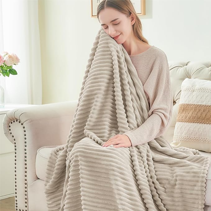 BEDELITE 3D Ribbed Linen Color Fleece Throw Blanket for Couch, 50x60 Inch | Soft Warm Decorative Fluffy Blanket, Cozy Plush Lightweight Fuzzy Throw Blanket for Bed Sofa Home Room Decor, Gift for Women