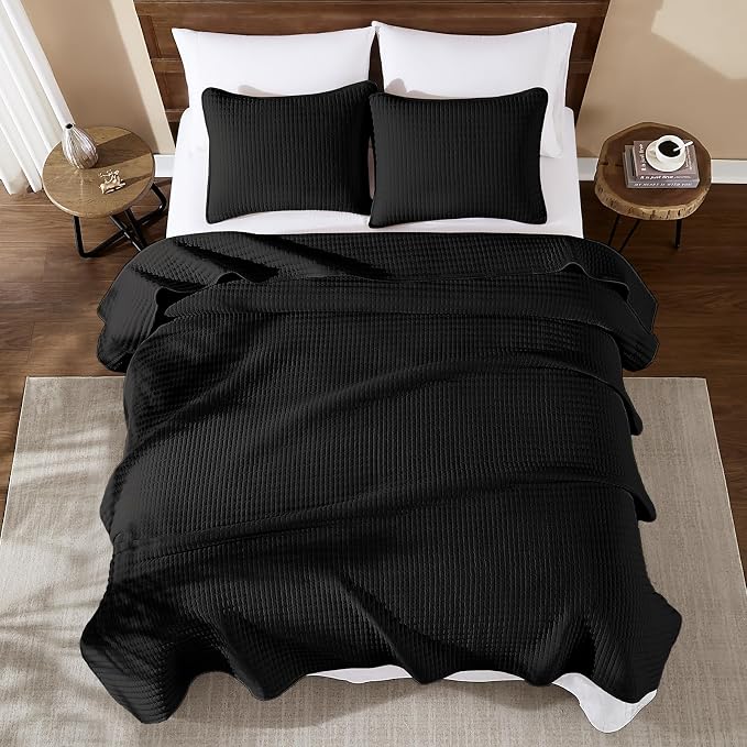 Queen Quilt-Lightweight Bedspreads Black Queen Size Quilt Bedding Set | Soft Coverlet with 2 Pillow Shams for All Seasons, Suitable for Bed, Couch, 3 Pieces, 90"x94"