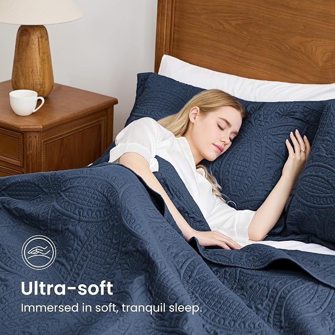 Love's cabin Oversized King Size Quilt Bedding Set Navy Bedspreads - Oversized King Lightweight Bedspread Comforter - Coin Pattern Coverlet for All Season - 3 Pieces (1 Quilt, 2 Pillow Shams)