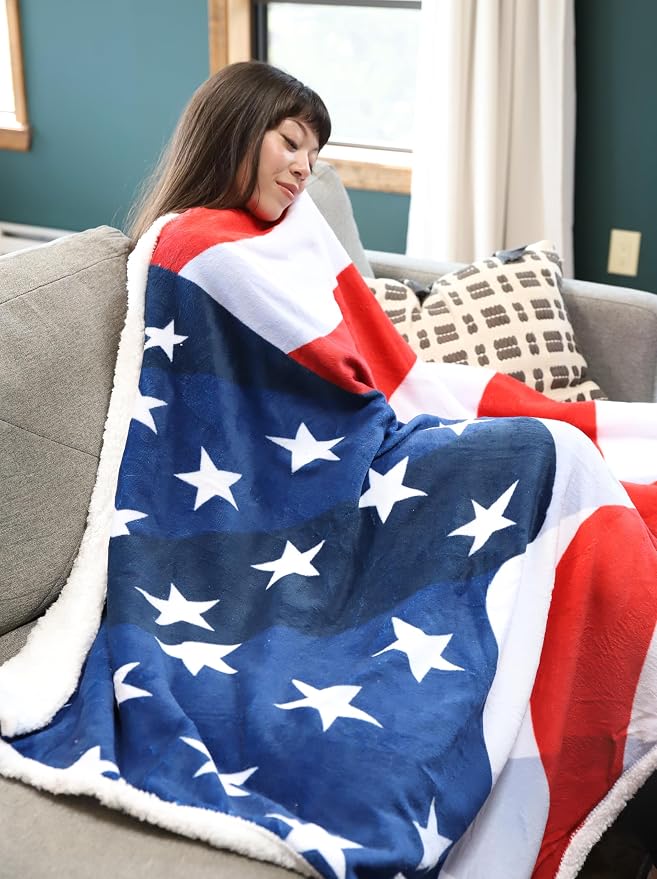 Catalonia Patriotic American Flag Throw Blanket for Veteran and Citizenship | USA Flag Home Decor for Sofa and Bed, Gift for Military Families, 4th of July and Memorial Day, 50 x 60 Inch, Sherpa Fleece