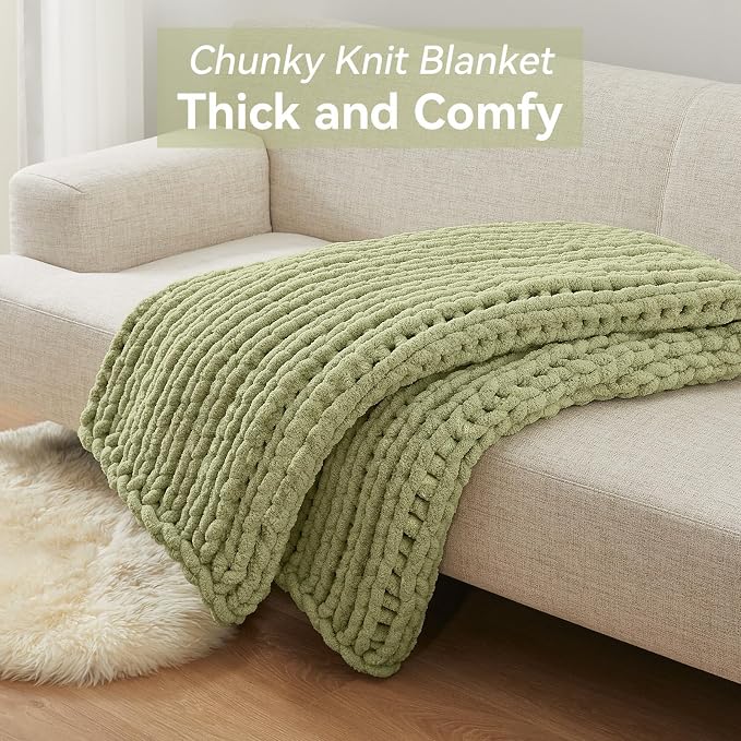 Negwoo Chunky Knit Throw Blanket, Knitted Throw Chenille Yarn, 50"*60" | Soft Thick Cable Knitted Blankets, Handmade Big Thick Blanket, Machine Washable Cute Comfy Blanket for Home Decor,Light green