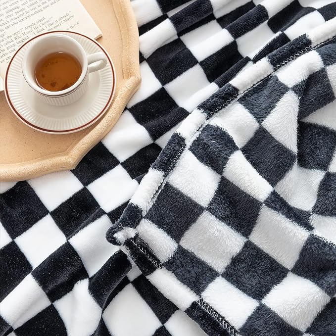 LOMAO Throw Blankets Flannel Blanket with Checkerboard Grid Pattern Soft Throw Blanket for Couch, Bed, Sofa Luxurious Warm and Cozy for All Seasons (Black, 90"x110")