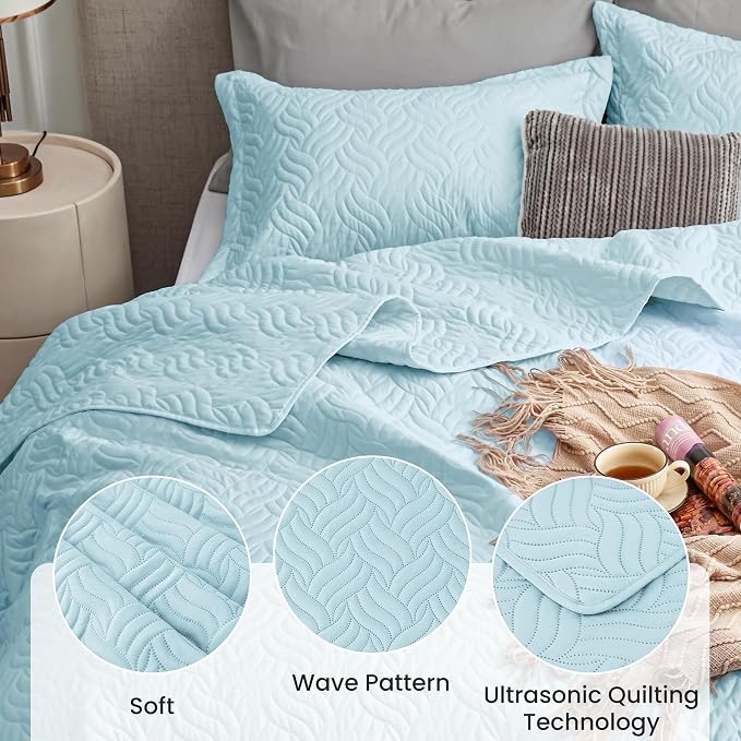 Love's cabin California King Size Quilt Bedding Set Light Blue Bedspread - Cal King Summer Lightweight Bedspread Comforter - Wave Pattern Coverlet for All Season - 3 Pieces (1 Quilt, 2 Pillow Shams)