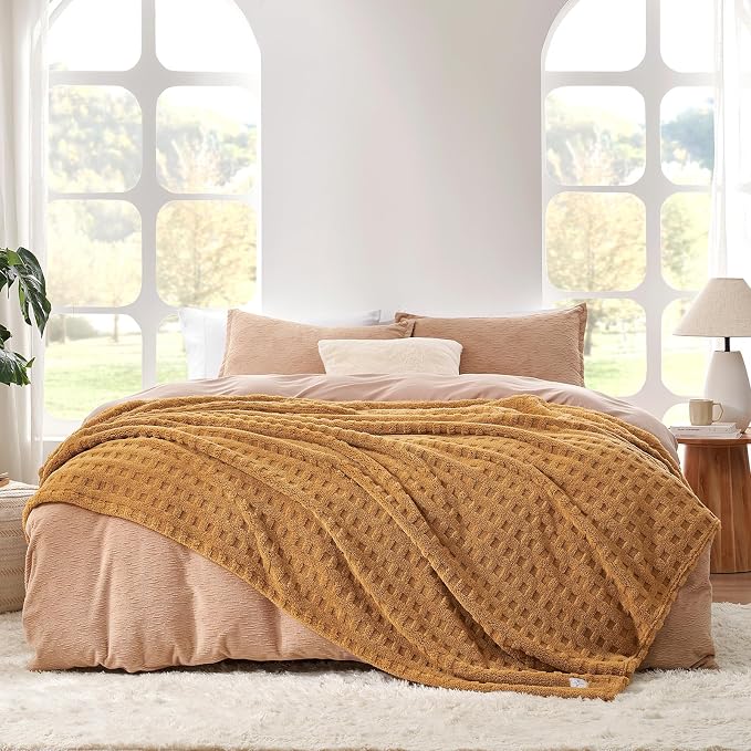 Cozy Bliss Ultrasoft Waffle Throw Blanket, Fluffy Cute Plush Blanket for Couch, Bed, Modern Home Accent, Portable for Picnic or Outdoor, Brown, 50"x60"