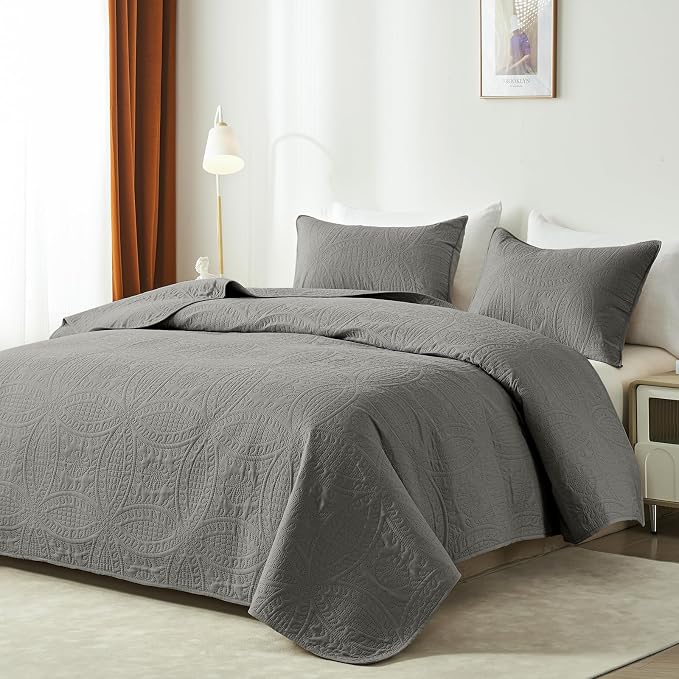 akkialla Dark Grey King/Cal King Quilt Set, Ultrasonic Lightweight Bedspread Coverlet for Modern Minimalist Bedroom, Soft Microfiber Coin Pattern Bedding, 3-Piece (1 Quilt, 2 Pillow Shams) | Breathable fabric