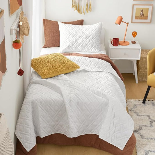 Comfort Spaces Kienna Twin Quilt Bedding Set 2P, 66"x 90" White Diamond | Soft Cozy Lightweight Summer Twin XL Coverlet for College Dorm, Quilted Extra Layer, Modern Casual Bedroom Decor, OEKO-TEX