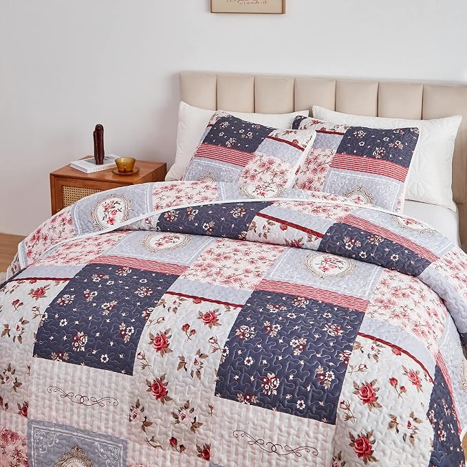 Patchwork Quilt Set King Size, 3 Pieces Pink Purple Floral Plaid Summer Bedspread Coverlet Set, Soft Microfiber Reversible Lightweight Bed Cover for All Season (102" x 90", 1 Quilt+ 2 Pillow Shams)