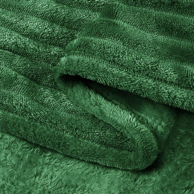 BEDELITE Ribbed Jacquard Dark Green King Size Blankets for Bed, 108x90 Inch | Soft Warm Decorative Fluffy Blanket, Cozy Fuzzy Lightweight Plush Fleece Throw Blankets for Bed, Room Decor, Gift for Women