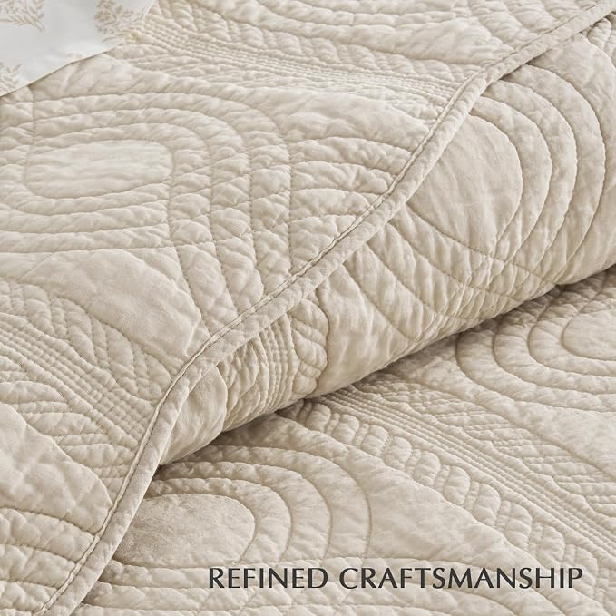 EverGrace 100% Cotton Scallop Quilt Set, Queen Size, Flax Beige | Scalloped Border, Timeless Chic Aesthetic, All-Season Comfort, Perfect French Country Bedroom Decor, 3 Piece Set with 2 Shams