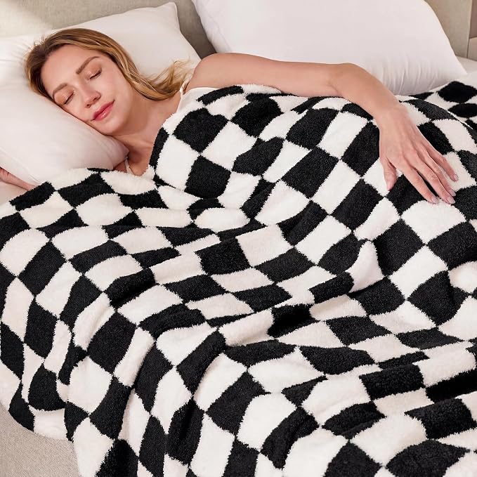 Black Checkered Twin Size Blanket, Soft Plush Microfiber Fleece Blanket for Couch Sofa Bed, Cozy Decorative Home Blanket, All Season, 60x80 Inches