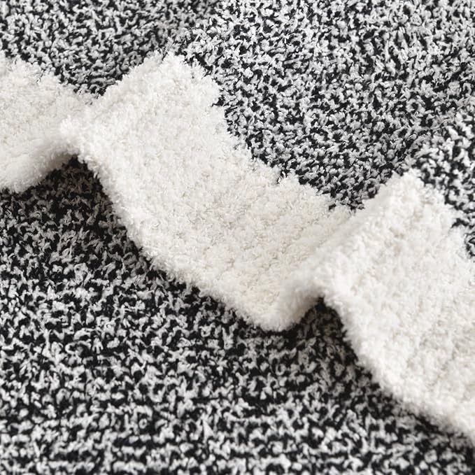 Chunky Knit Boucle Throw Blanket, Soft Washable Coastal Blanket for Bed Couch, Lightweight Cozy Oversized Feather Knit Blanket Indoor Outdoor for Sofa (Black, Twin 60"x80")