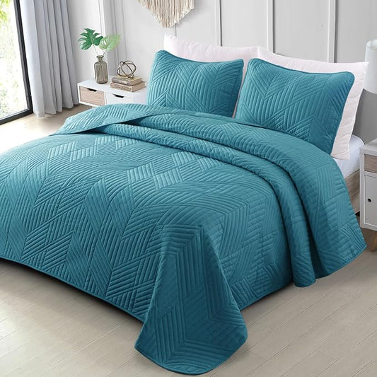Exclusivo Mezcla Ultrasonic King Quilt Bedding Set, Teal | Lightweight Bedspreads, Soft Microfiber, Modern Geometric Coverlet, All Season Bed Cover, 1 Quilt and 2 Pillow Shams