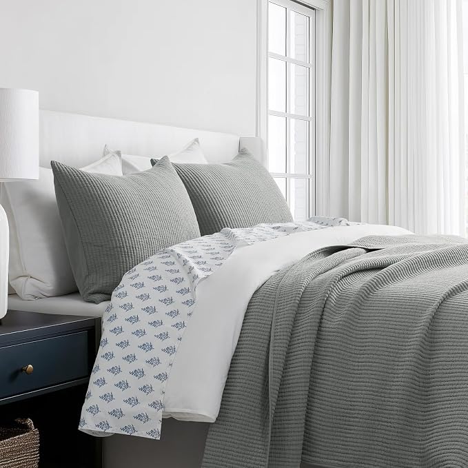 EVERGRACEHOME Cotton Ribbed Matelassé Coverlet Set, King Size, Fog Gray | Soft Lightweight Bedspread, 3 Pieces, Breathable Cozy Oversized Quilted Bedding Set for All Seasons, with 2 Pillow Shams