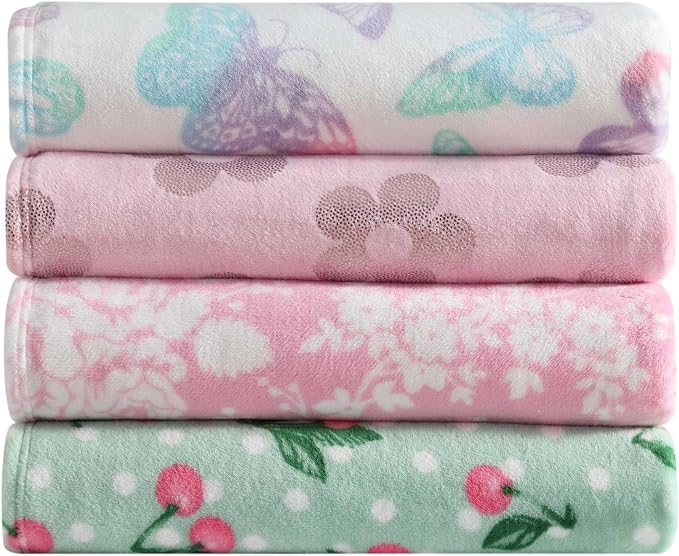 Betsey Johnson - Blanket, Buttery-Soft Throw Blanket for Couch or Bed, Boldly Plush & Oversized Bedding (Retro Daisy Pink, 50" x 70")