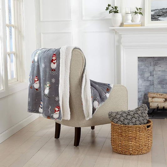 Great Bay Home Soft Velvet Plush and Sherpa Fleece 50" x 60" Holiday Throw Blanket | Christmas Throw for Sofa and Bed | Cozy & Warm Plush Throw Blanket | Holiday Blankets and Throws Eve Collection