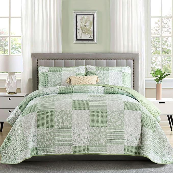 Mybedsoul Boho Quilt King Size, Patchwork Floral Bedding Set, Light Green | Soft Lightweight Microfiber Coverlet Set, 3 Pieces Plaid Bedspread, Bed Sets for All Seasons 90"x110"