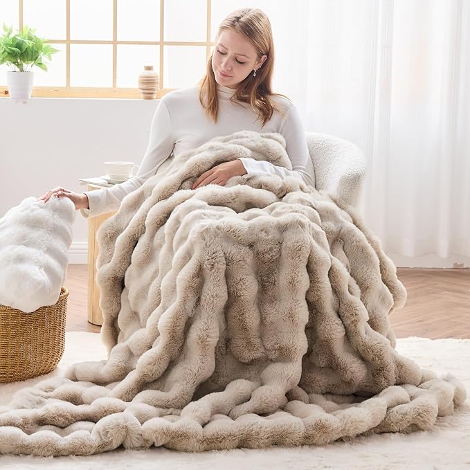 NEWCOSPLAY Faux Fur Thick Bubble Throw Blanket for Couch, Linen, 50"x60" | Luxury Fluffy Thick Warm Bubble Blanket for Couch Sofa Bed 1000GSM, Soft Plush Cozy Decorative Throw, Gift for Women Men