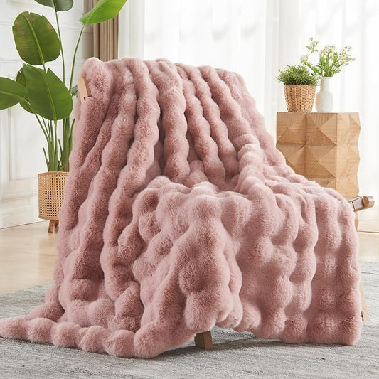NEWCOSPLAY Faux Fur Thick Bubble Throw Blanket for Couch, Pink, 50"x60" | Luxury Fluffy Thick Warm Bubble Blanket for Couch Sofa Bed 1000GSM, Soft Plush Cozy Decorative Throw, Gift for Women Men