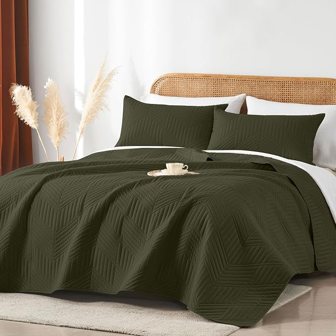 Davulos King Quilt Bedding Set,Green Ultrasonic King/Cal King Quilt Set Reversible Microfiber Bedspread,Lightweight Soft Modern Geometric Coverlet Set for All Seasons(1 Quilt,2 Pillow Shams)