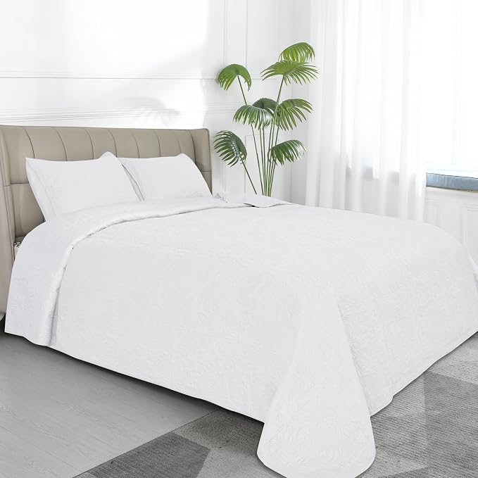 Easy-Going Reversible Quilt Set Full/Queen, Bedspread with 2 Shams | Damask-White/White, Lightweight Bed Comforter, 1 Quilt + 2 Pillow Shams, All-Season Coverlets for Bedroom
