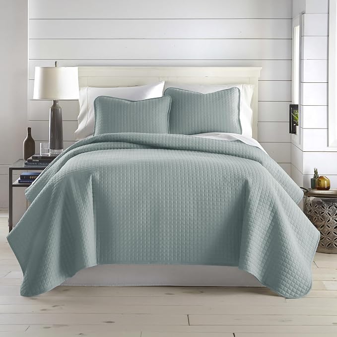 Southshore Fine Living, Inc. Oversized King Quilt Bedding Set, Soft Microfiber, Stain and Pet Hair Resistant Bedding, California/King Size Quilt Coverlet Bedspread Set with 2 Shams, Steel Blue