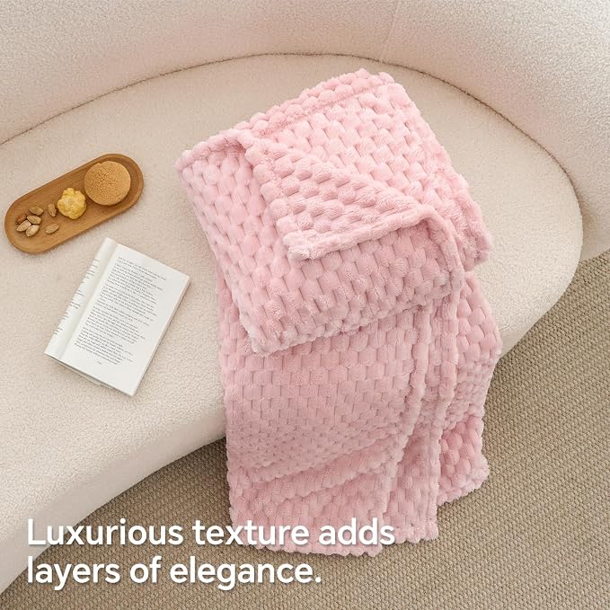 BEDELITE Pink Throw Blanket for Couch, Soft Cozy Gifts for Women, 50 * 60 | 3D Jacquard Decorative Fleece Blanket, Super Soft Plush Throws, Cute Birthday Gift for Women & Men, Suitable for All Seasons